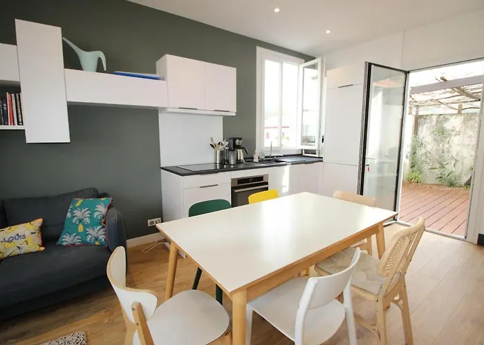 Maison Calme Et Ensoleillée à *