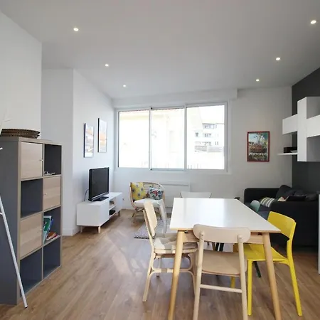 Maison Calme Et Ensoleillée à Casa de Férias Biarritz