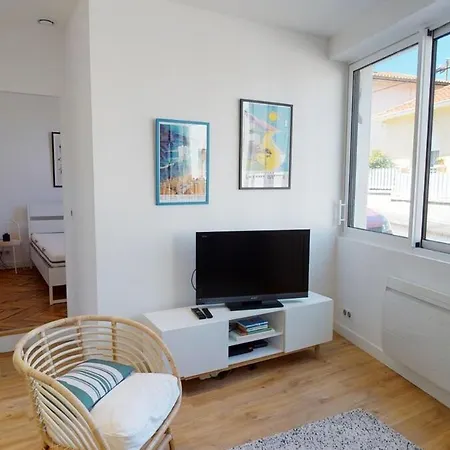 Maison Calme Et Ensoleillee A