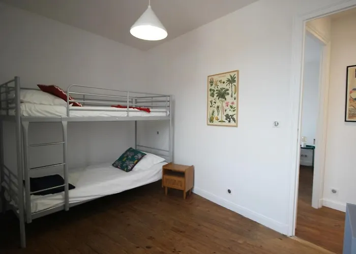 Maison Calme Et Ensoleillee A * Биарриц